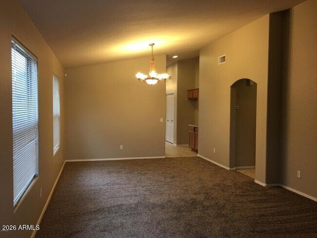 Foto del edificio - 25214 W Clanton Ave