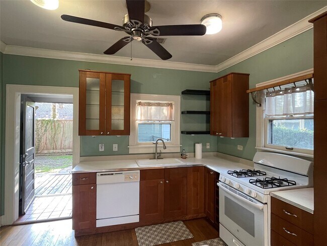 Foto del edificio - 4621 Michaux St