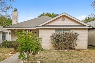 Building Photo - 417 Canterbury Ln