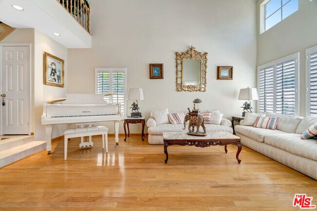 Foto del edificio - 7435 Bobbyboyar Ave