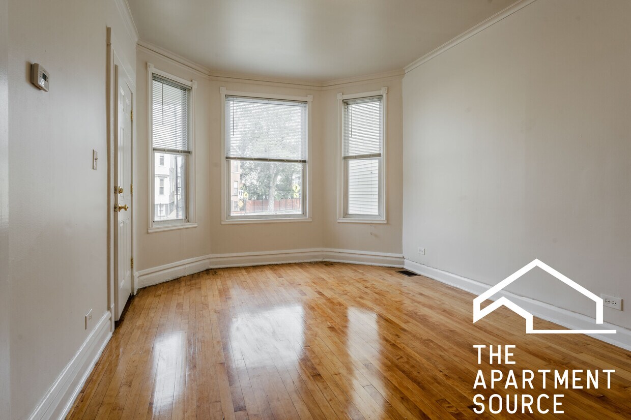 Primary Photo - 2937 N Kimball Ave