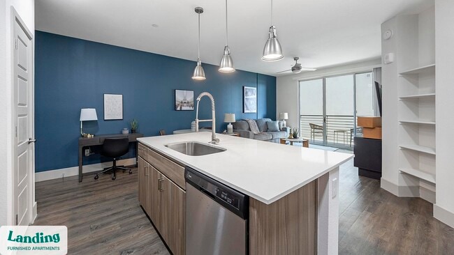 Foto del edificio - 2323 E Highland Ave