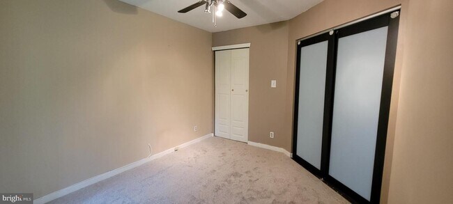 Building Photo - 1302 Augusta Cir