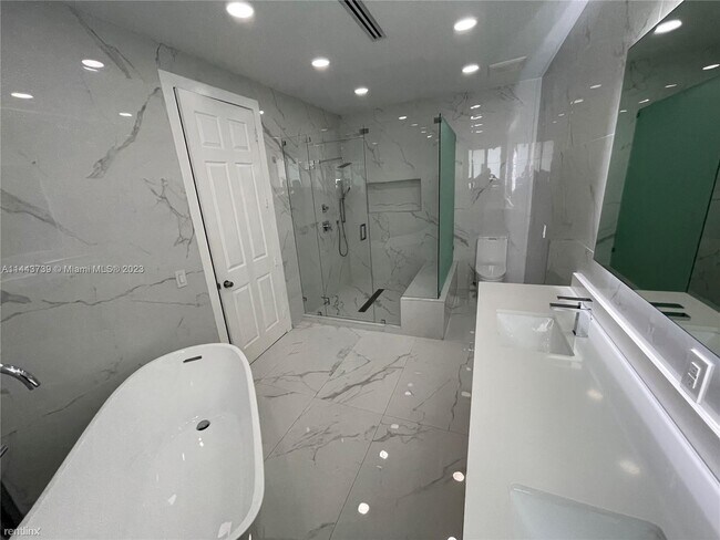 Foto del edificio - 4 br, 3 bath House - 19366 SW 132nd Ave 19366