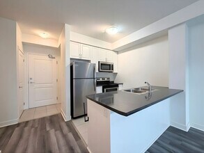 Building Photo - 125 Shoreview Pl