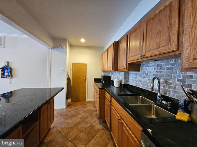Building Photo - 2621 Wagon Dr