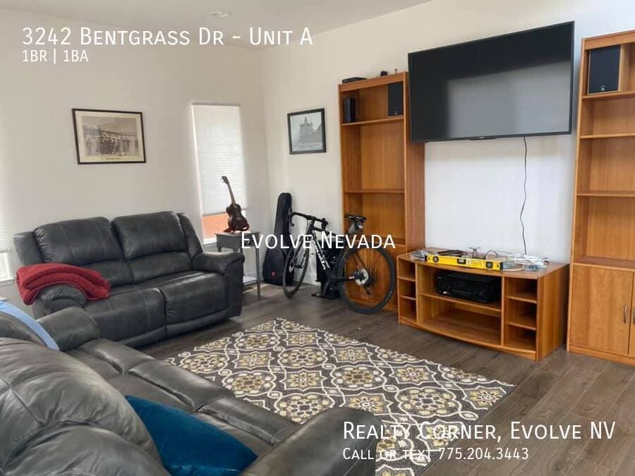 Foto principal - 3242 Bentgrass Dr