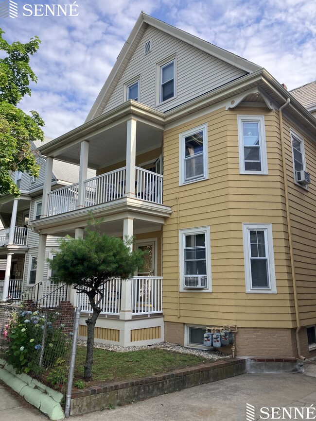 Building Photo - 209 Highland Ave