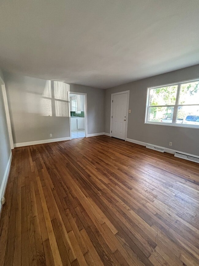 Foto del edificio - Charming 3-Bedroom Home in Arcadia – Winst...