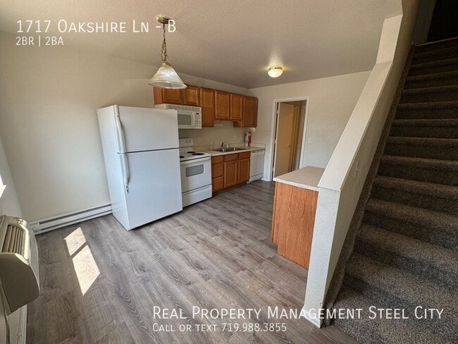 Foto del edificio - 1717 Oakshire Ln