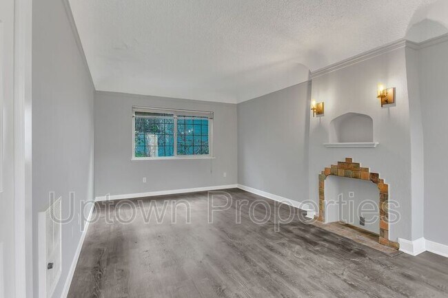 Foto del edificio - 1328 NE 68th Ave