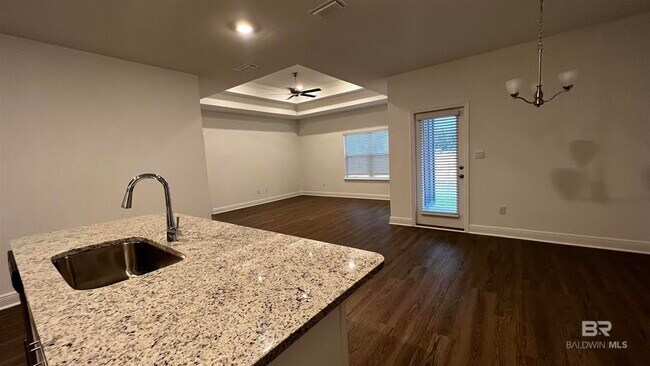 Foto del edificio - 13264 Shoshoney Cir