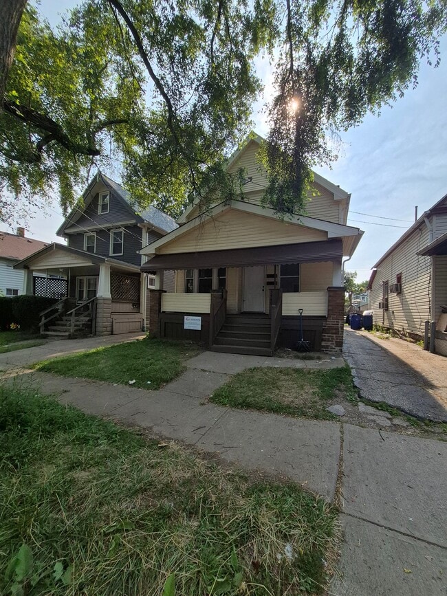 Building Photo - 3449 W 54th St