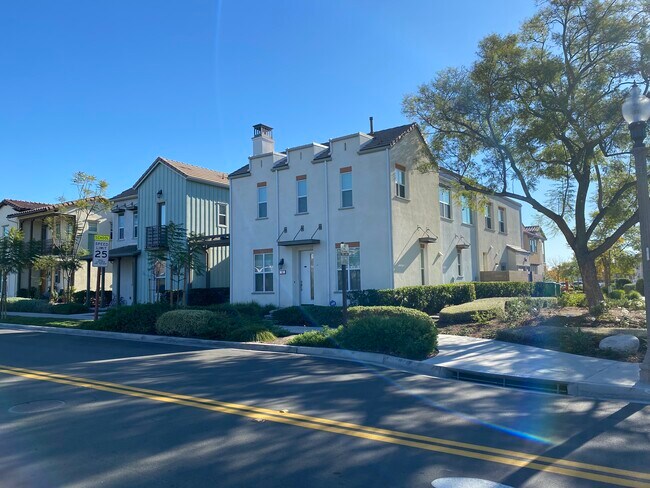 Building Photo - 112 Menkar