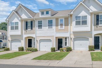 Building Photo - 12614 Persimmon Tree Dr
