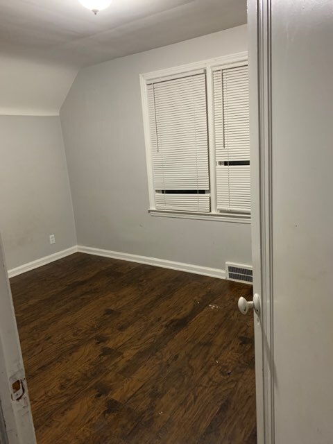 Foto del edificio - 4359 9th St