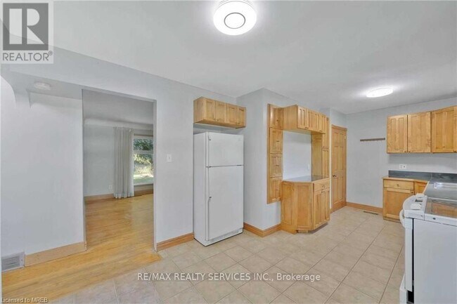 Building Photo - 675 Inverness Ave