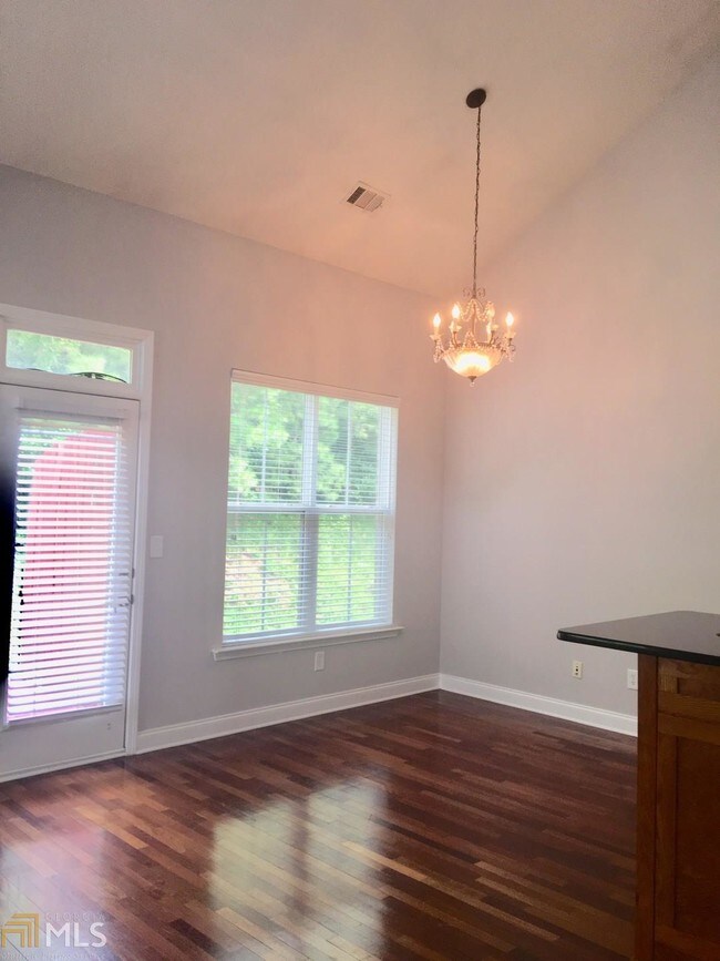 Building Photo - 5895 Brookside Oak Cir