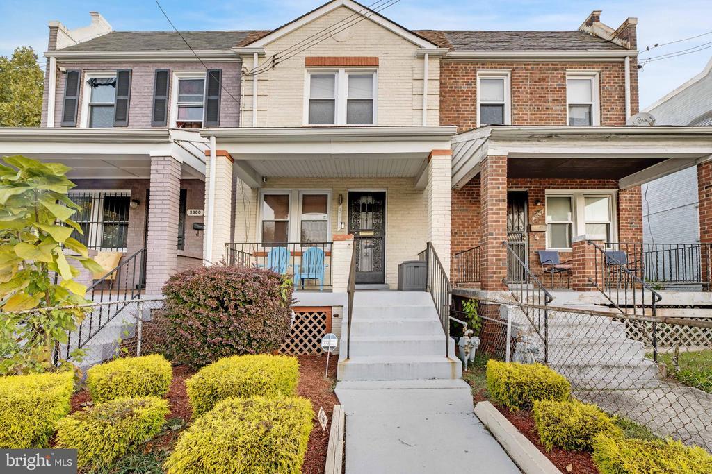 Foto principal - 3802 East Capitol St NE
