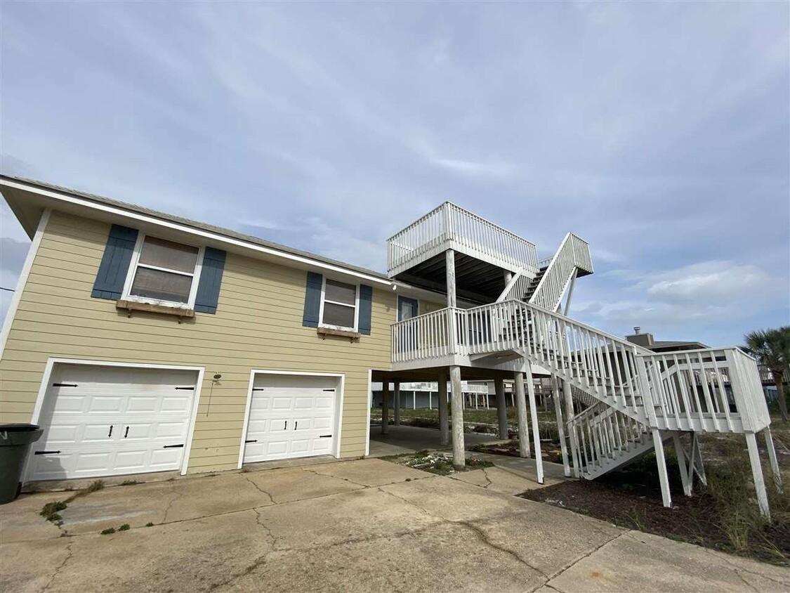 Primary Photo - 1007 Maldonado Dr