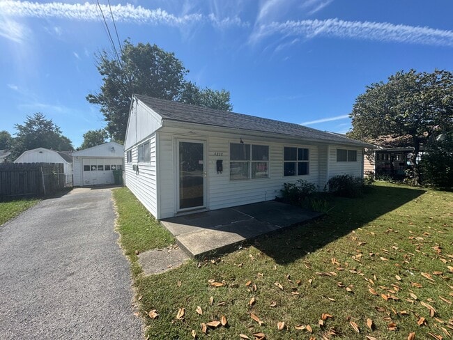 Photo - 4828 Warbler Way House