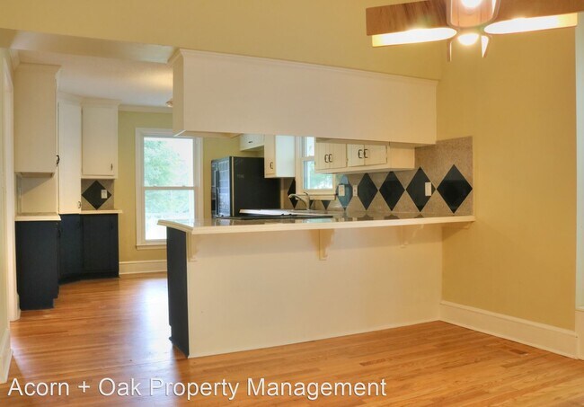 Building Photo - 3 br, 3 bath House - 1918 Peppertree St.
