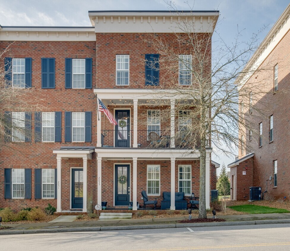 Primary Photo - 2055 Tollgate Blvd