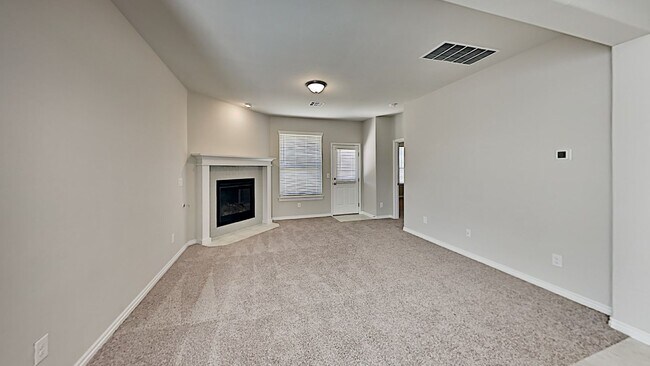 Foto del edificio - Very Nice 3 Bedroom 2 Bath Home +office in...