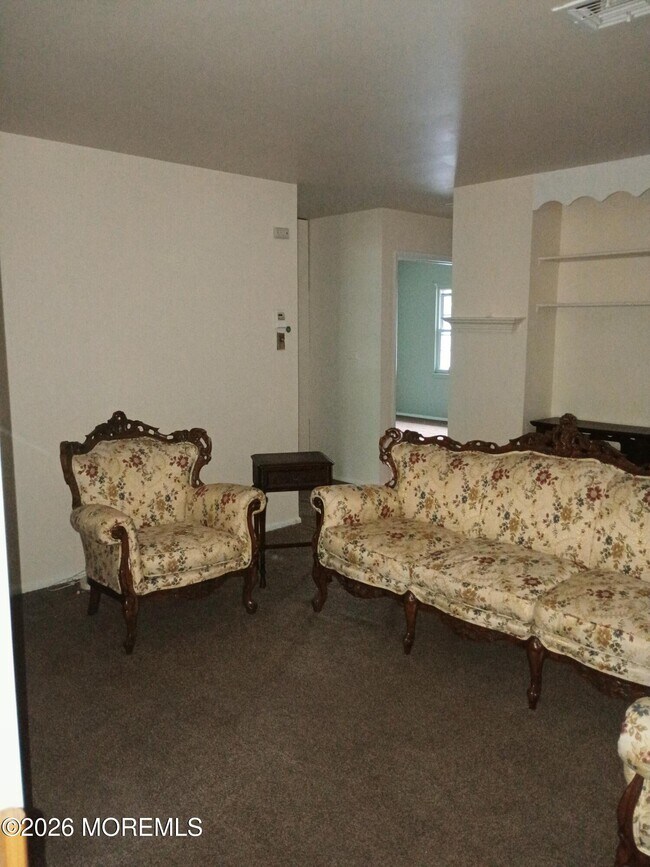 Building Photo - 47L Cambridge Ct