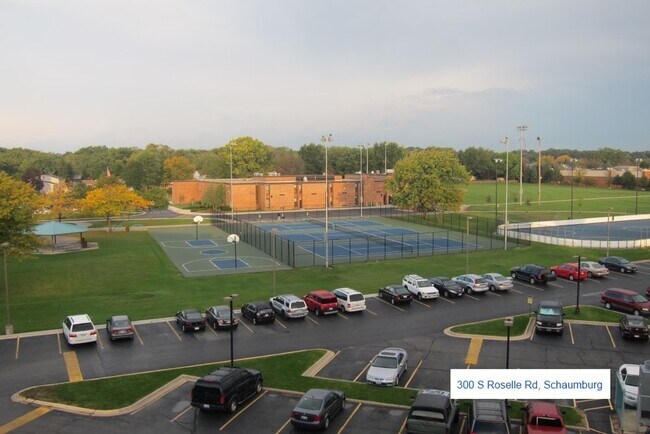 Foto del edificio - 300 S Roselle Rd