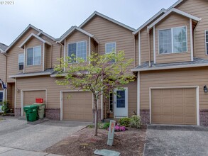 Building Photo - 767 SW 198th Pl