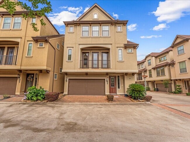 Foto del edificio - 5502 Lunia Ln