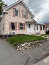 Building Photo - 3 Grove St