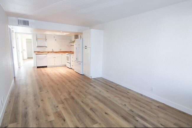 Building Photo - 9647 Spyglass Ave
