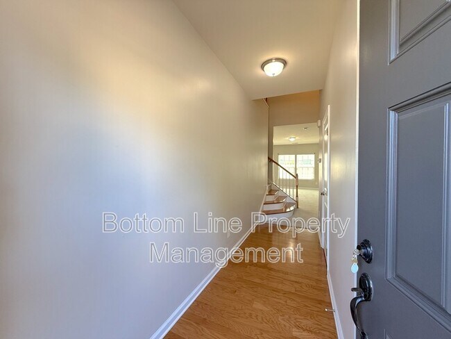 Foto del edificio - 7562 Red Mulberry Way