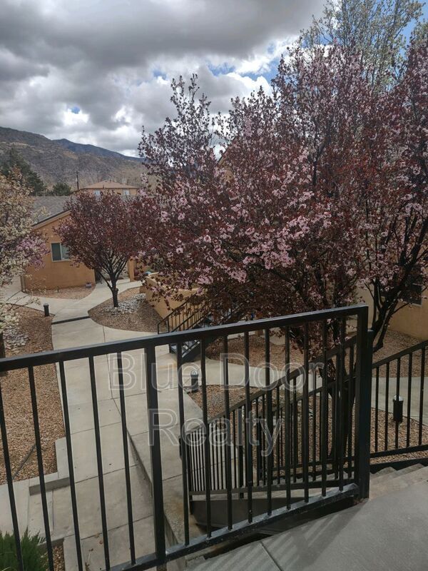 2401 Chelwood Park Blvd NE Unit G, Albuquerque, NM 87112 Condo for