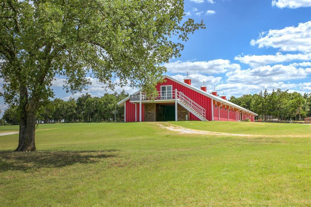 Primary Photo - 382 Private Rd 2781