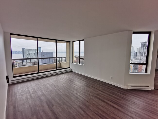 Building Photo - Brand new renovated 1 bedroom, 1 bath cond...