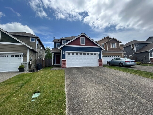 Building Photo - Beautiful 3 bedroom, 2.5 bath House in Puy...