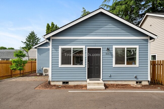 Foto del edificio - 826 SE 155th Ave