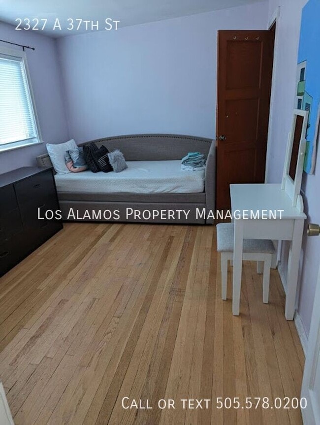 Building Photo - 2327 37th St