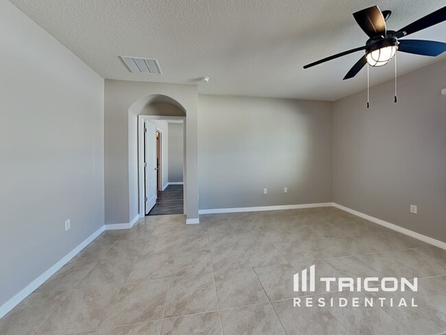 Building Photo - 5131 Star Ruby Ave