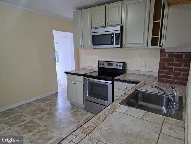 Building Photo - 239 Belleview Ave