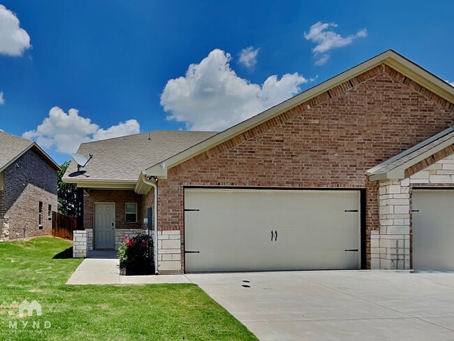 Building Photo - 786 Rolling Terrace Cir