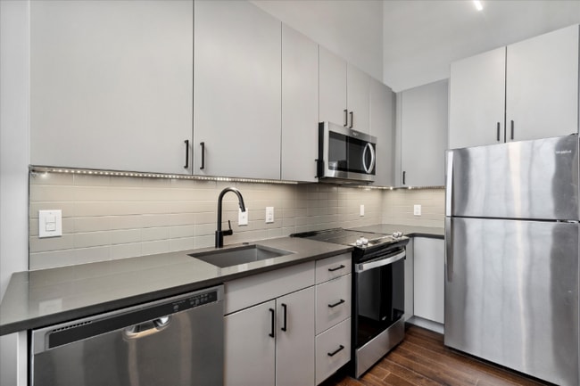 Building Photo - 173 W Berks St
