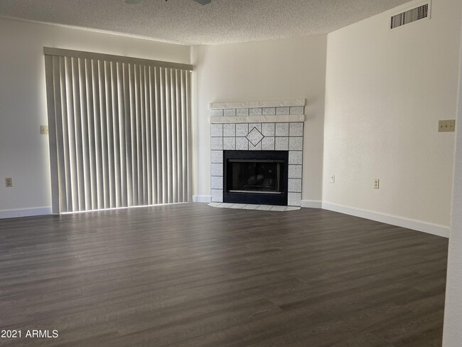 Building Photo - 3325 W Barcelona Dr