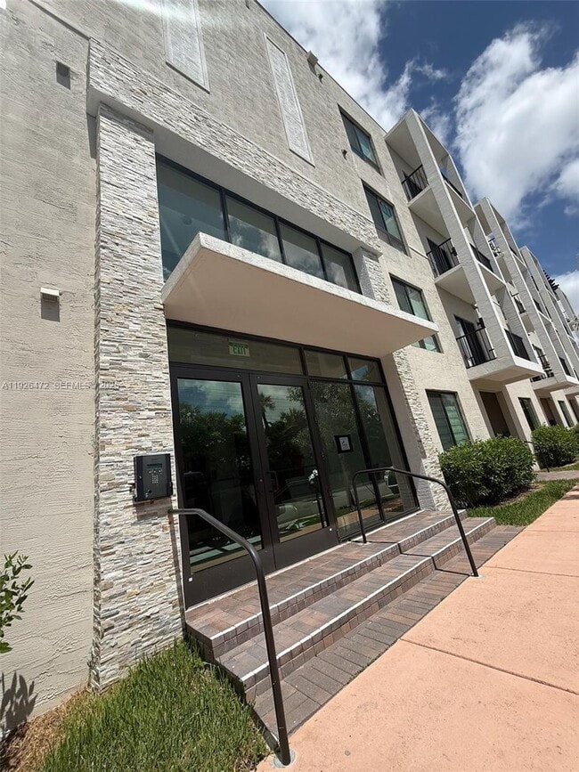 Foto del edificio - 8001 NW 41st St