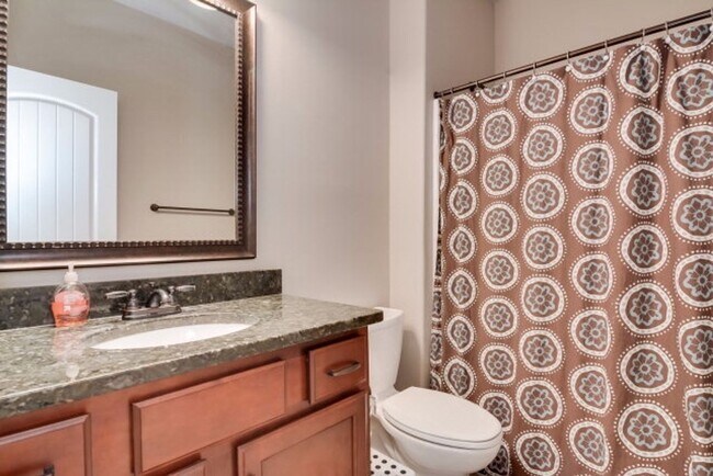 Foto del edificio - 260 Wentworth Pl