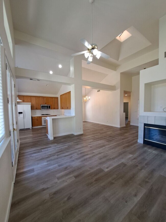 Foto del edificio - Comfortable Living in a Pet-Friendly Home ...