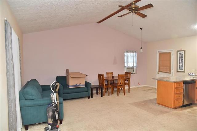 Foto del edificio - 898 County Rd 3880